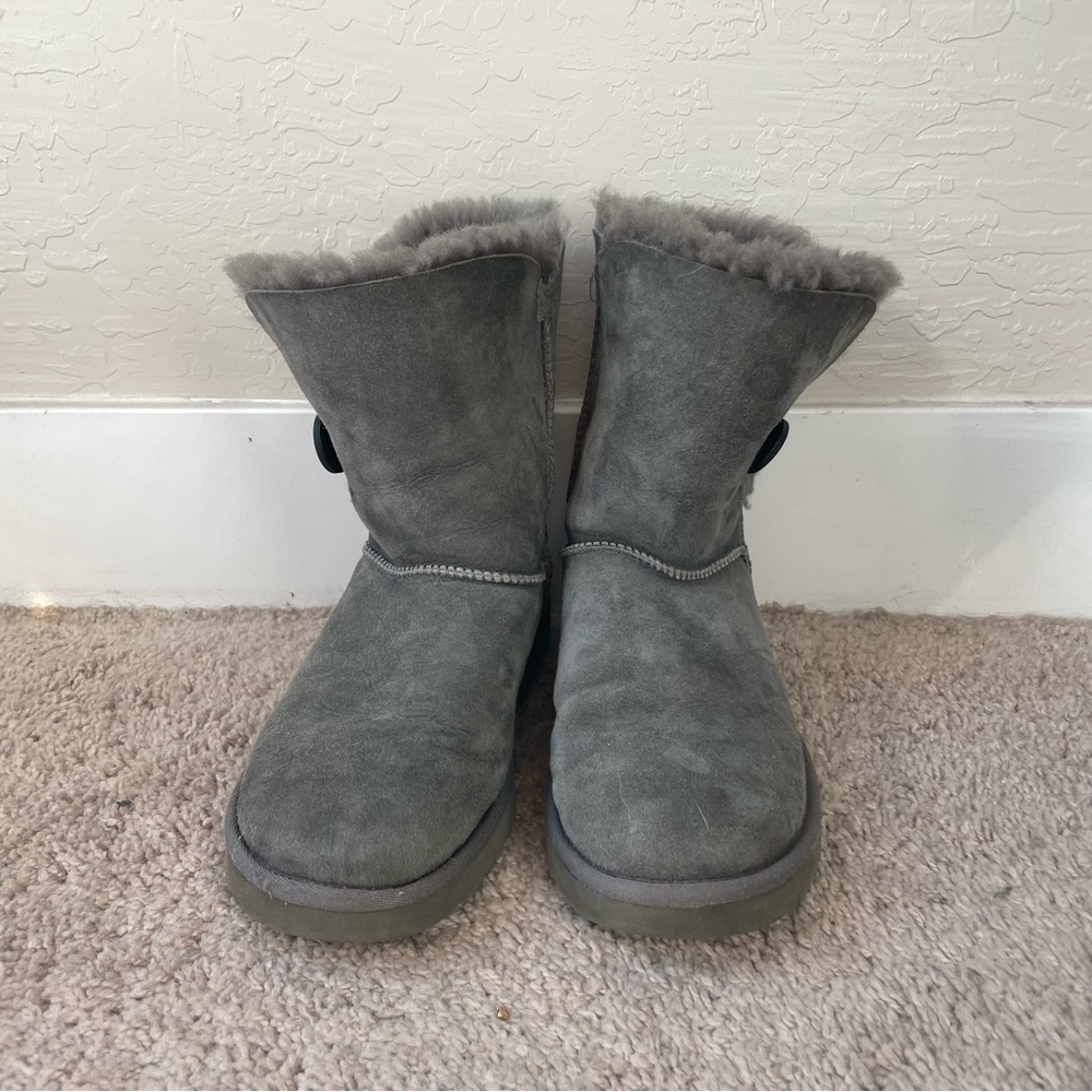 Ugg Bailey Button II Boot - Picture 4 of 5
